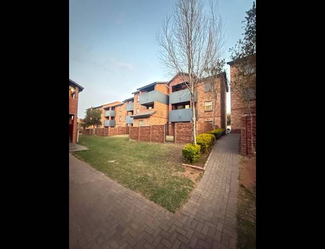 2 BEDROOM APARTMENT FOR SALE IN ERAND GARDENS